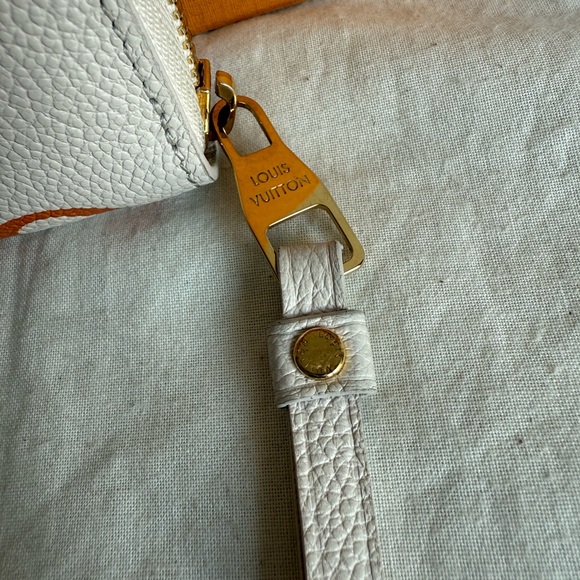 LOUIS VUITTON Empreinte Monogram Giant By The Pool Zippy Wallet Cream Saffron - Picture 15 of 16